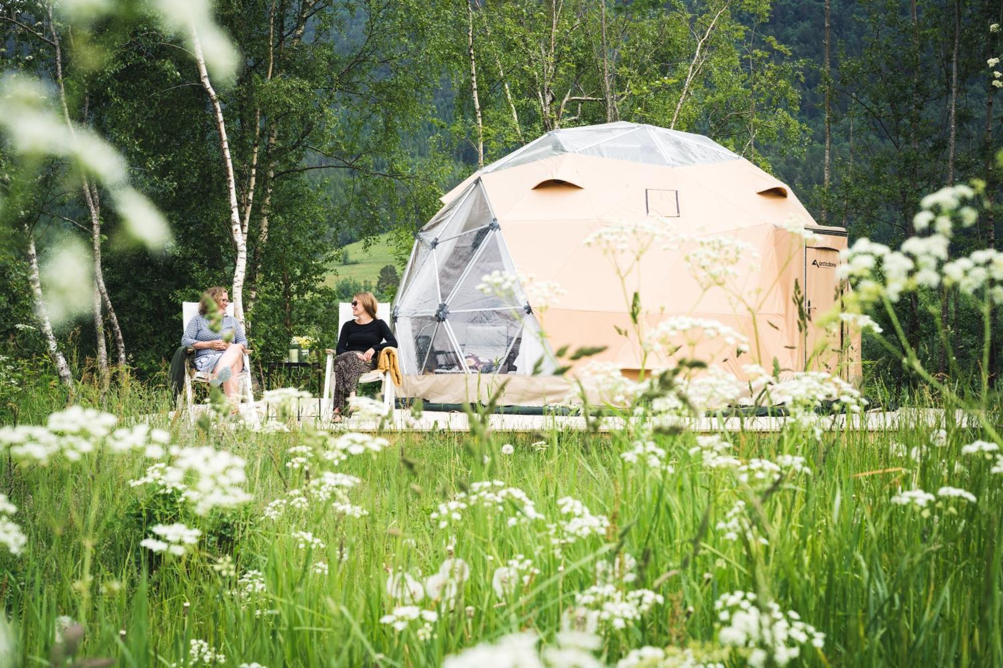 Fugelvagen, Cabins And Glamping Alvund Luaran gambar